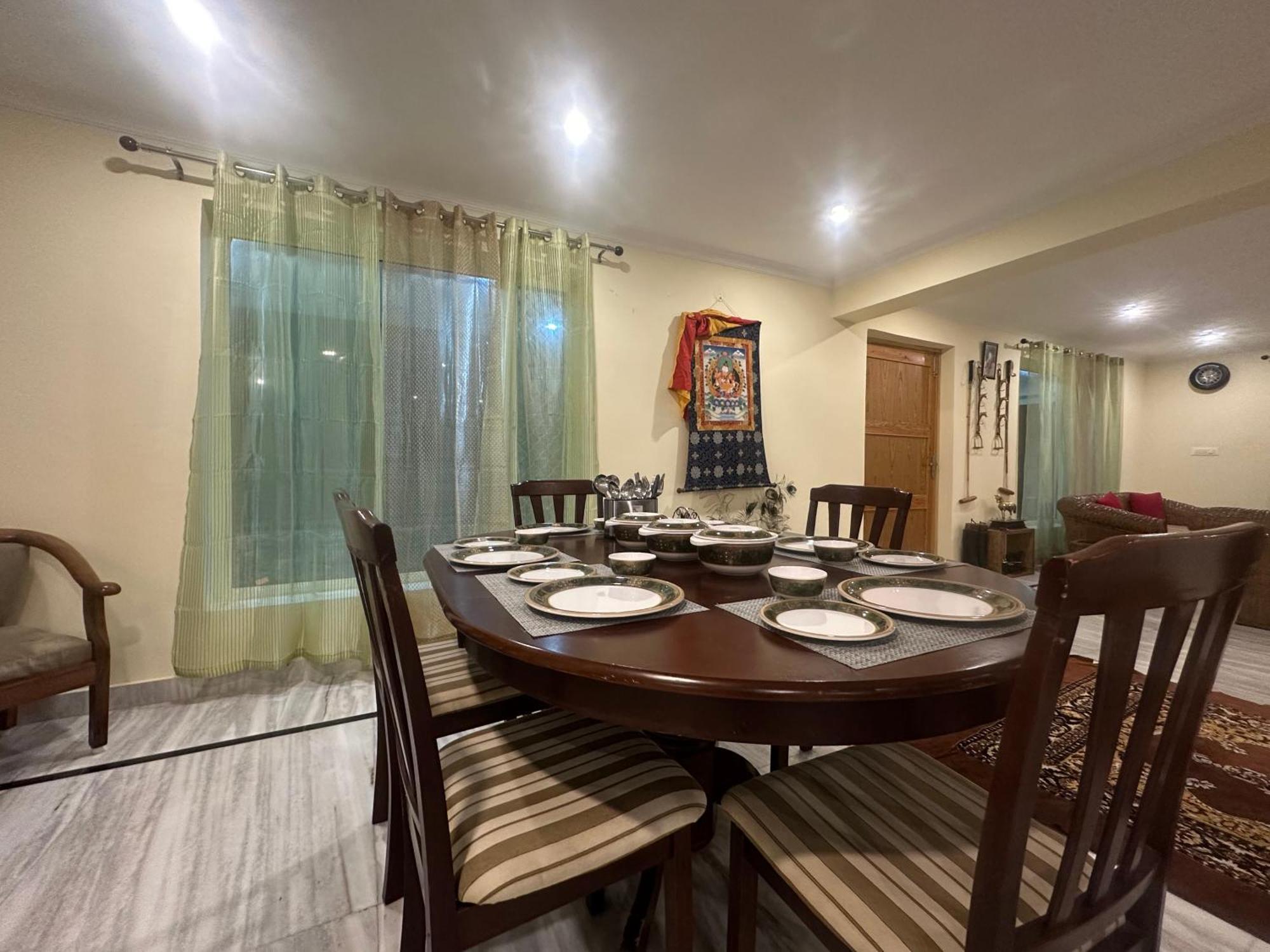 Highfield Villa Kanatal Ngoại thất bức ảnh
