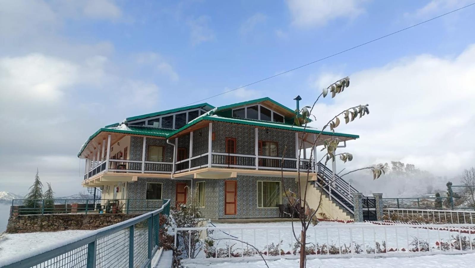 Highfield Villa Kanatal Ngoại thất bức ảnh