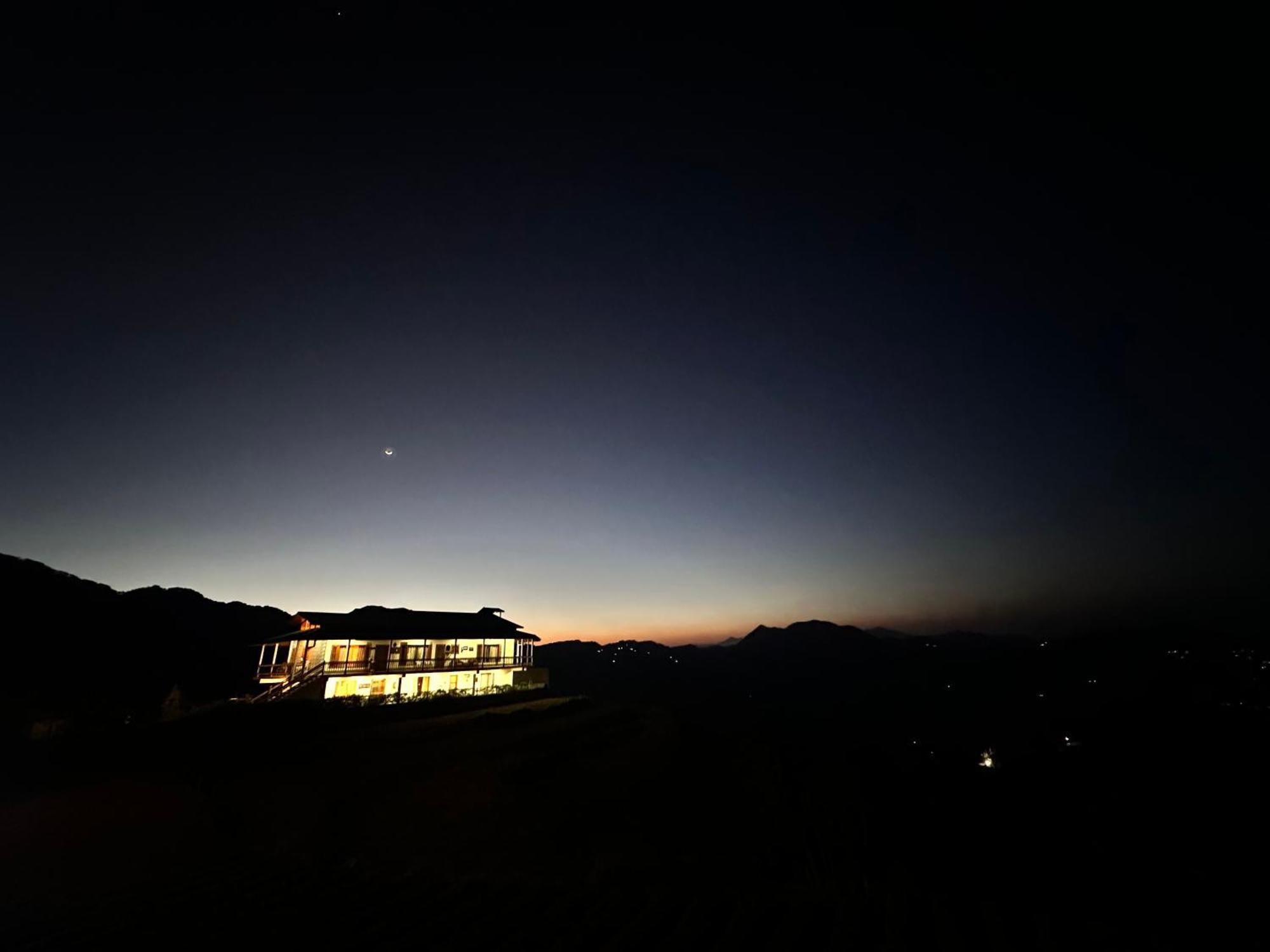 Highfield Villa Kanatal Ngoại thất bức ảnh